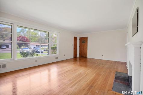 240 Cedarhurst Lane Milford CT 06461