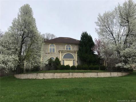 8 Landmark Drive Bridgewater CT 06752