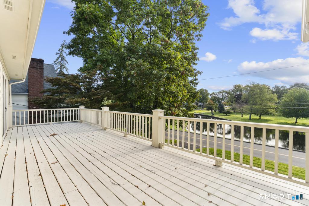 152 West River Street Milford CT 06460