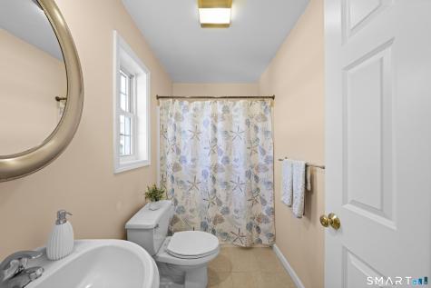 162 Hillcrest Avenue Waterbury CT 06705
