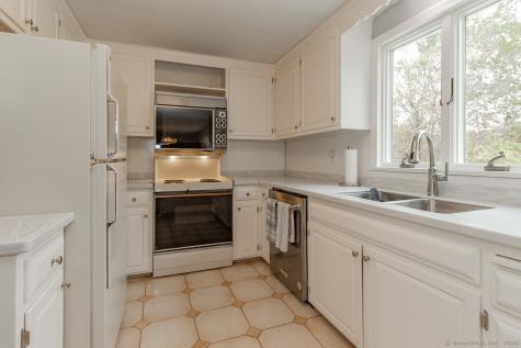 97 Longview Drive Berlin CT 06037