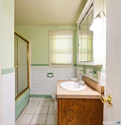 337 Robinwood Road Waterbury CT 06708