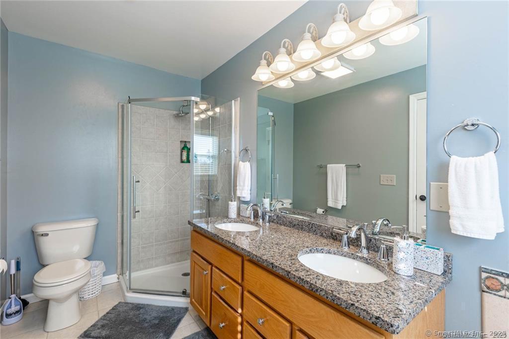 11 Squantz View Drive New Fairfield CT 06812