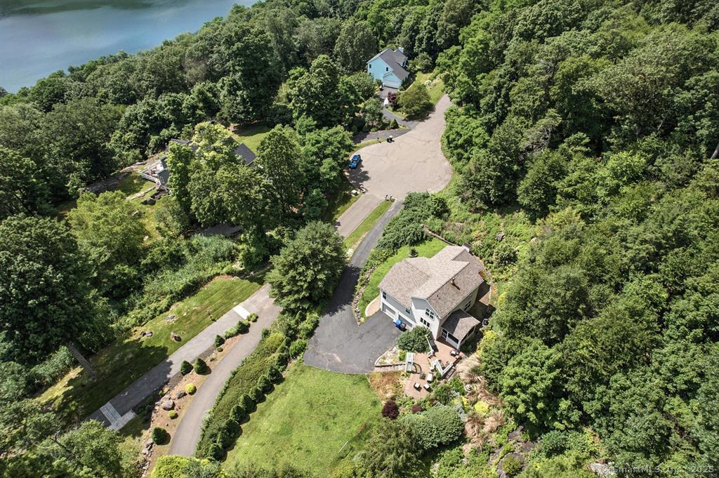 11 Squantz View Drive New Fairfield CT 06812