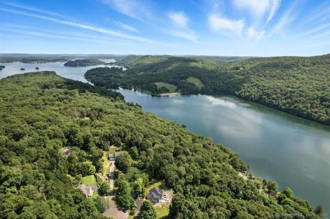 11 Squantz View Drive New Fairfield CT 06812