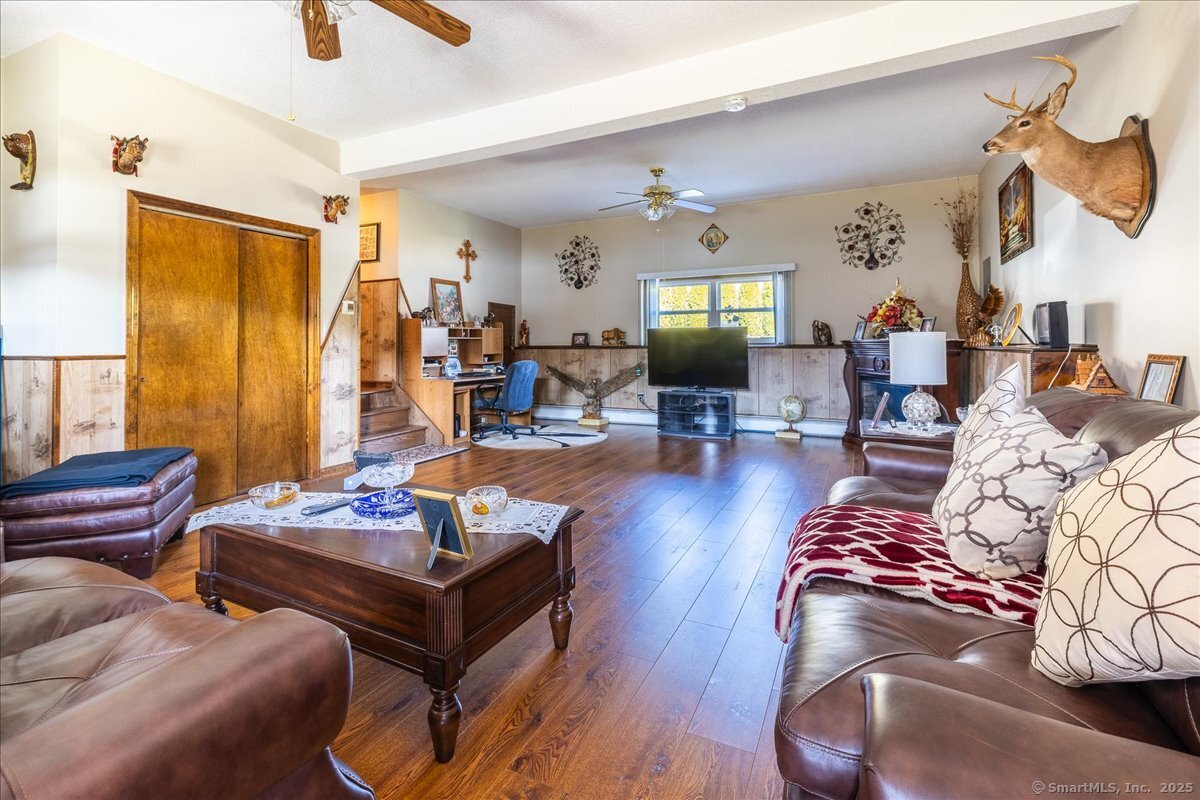 810 Roosevelt Drive Derby CT 06418