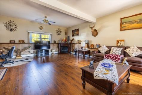 810 Roosevelt Drive Derby CT 06418