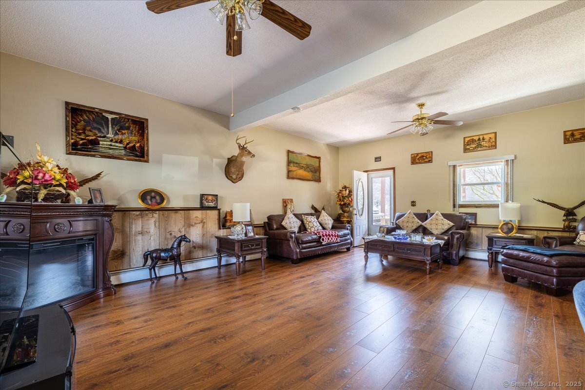 810 Roosevelt Drive Derby CT 06418