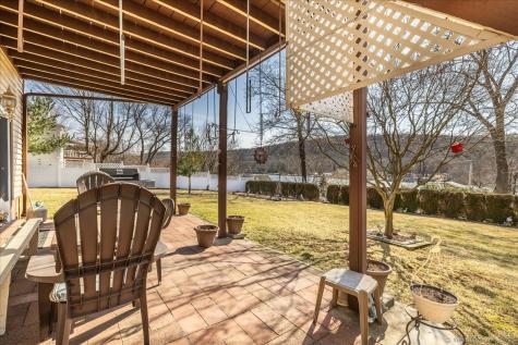 810 Roosevelt Drive Derby CT 06418