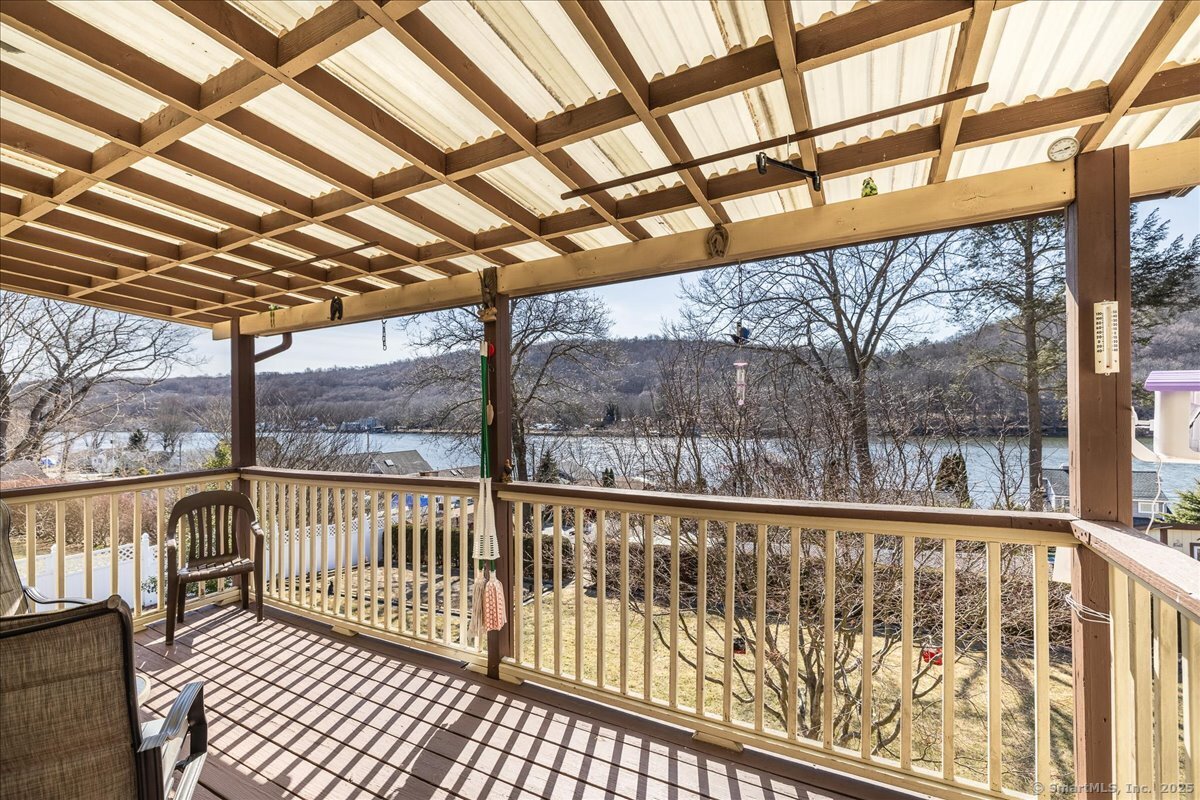 810 Roosevelt Drive Derby CT 06418