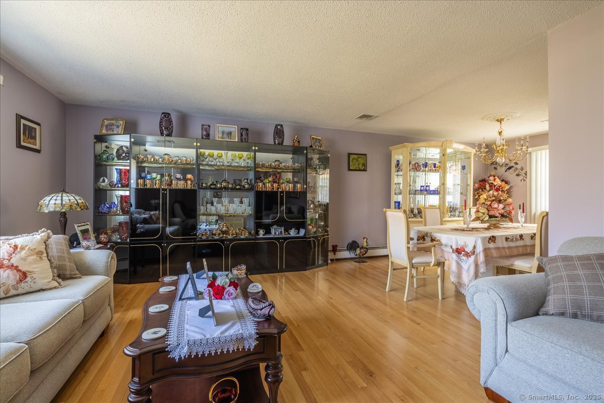 810 Roosevelt Drive Derby CT 06418