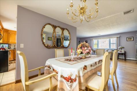 810 Roosevelt Drive Derby CT 06418