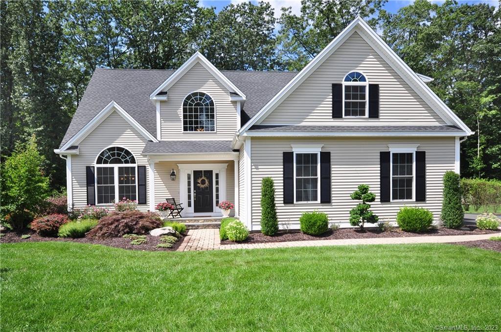 10 Londonderry Court Avon CT 06001
