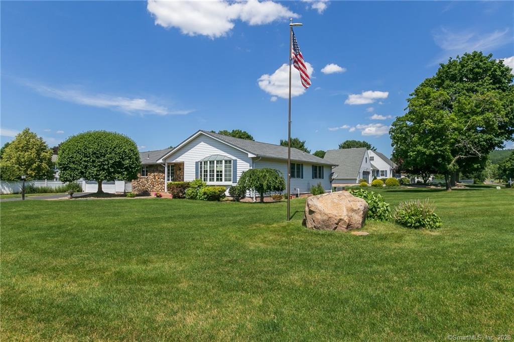 19 Mayfield Road Manchester CT 06040