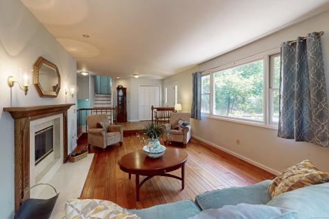 256B Great Plain Road Danbury CT 06811