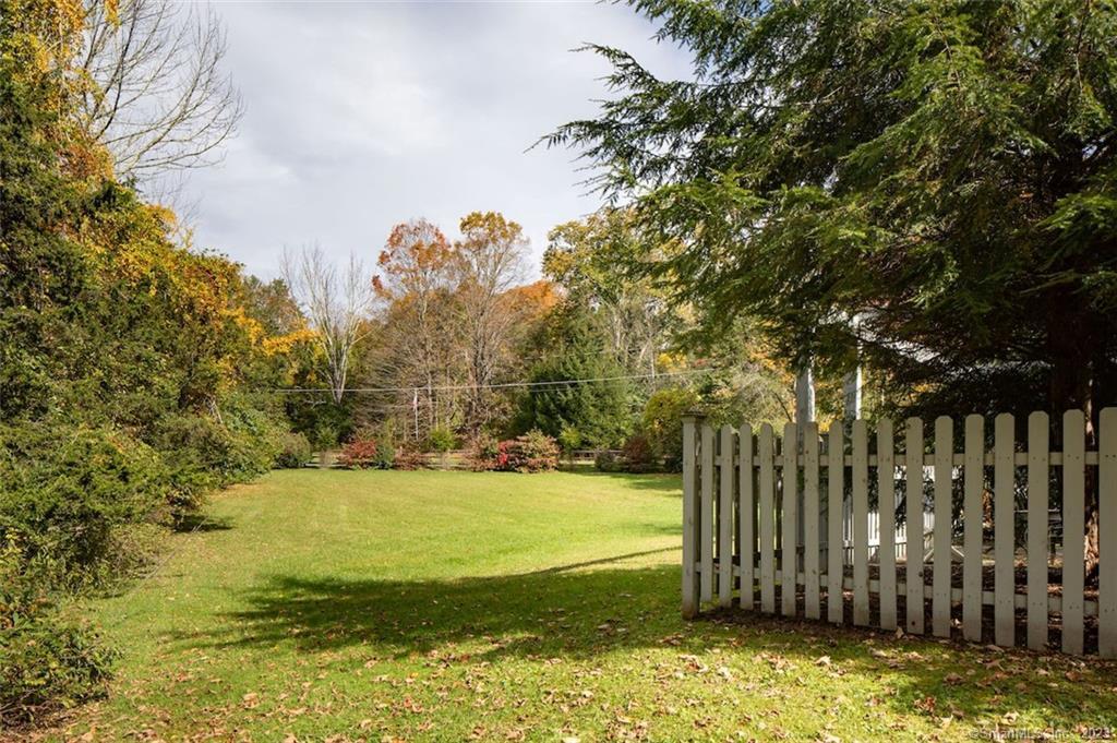 6 Juniper Ledge Lane Salisbury CT 06039