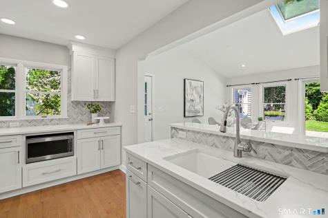 118 Lloyd Drive Fairfield CT 06825