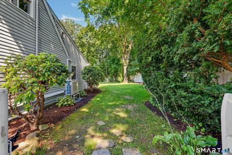 118 Lloyd Drive Fairfield CT 06825