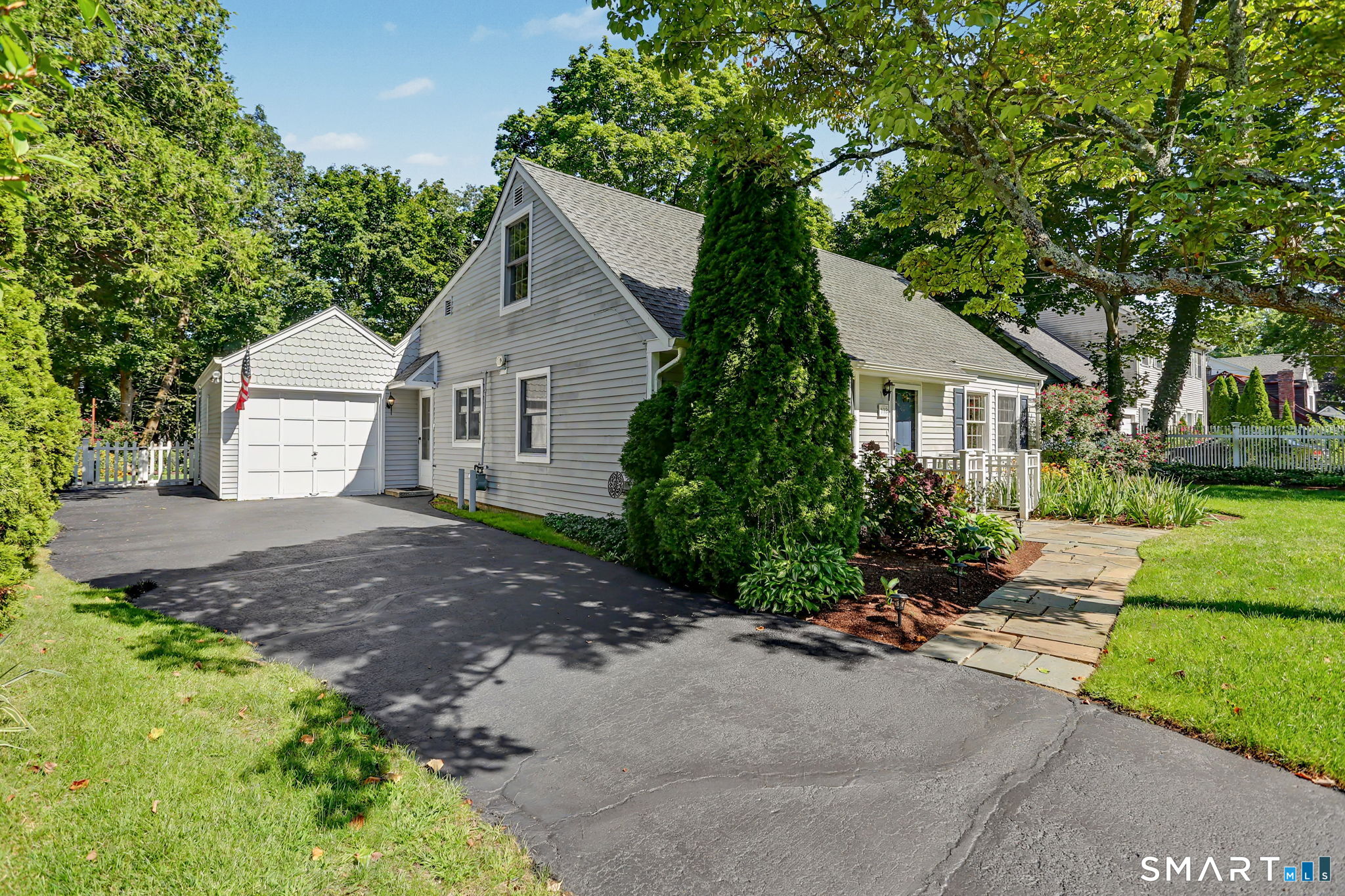 118 Lloyd Drive Fairfield CT 06825