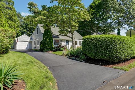 118 Lloyd Drive Fairfield CT 06825