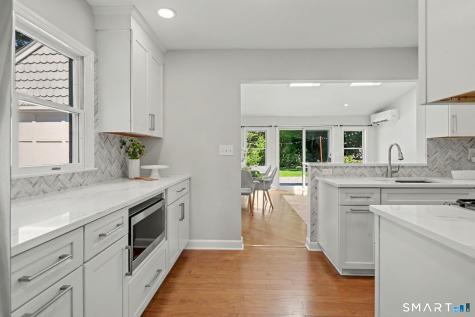 118 Lloyd Drive Fairfield CT 06825