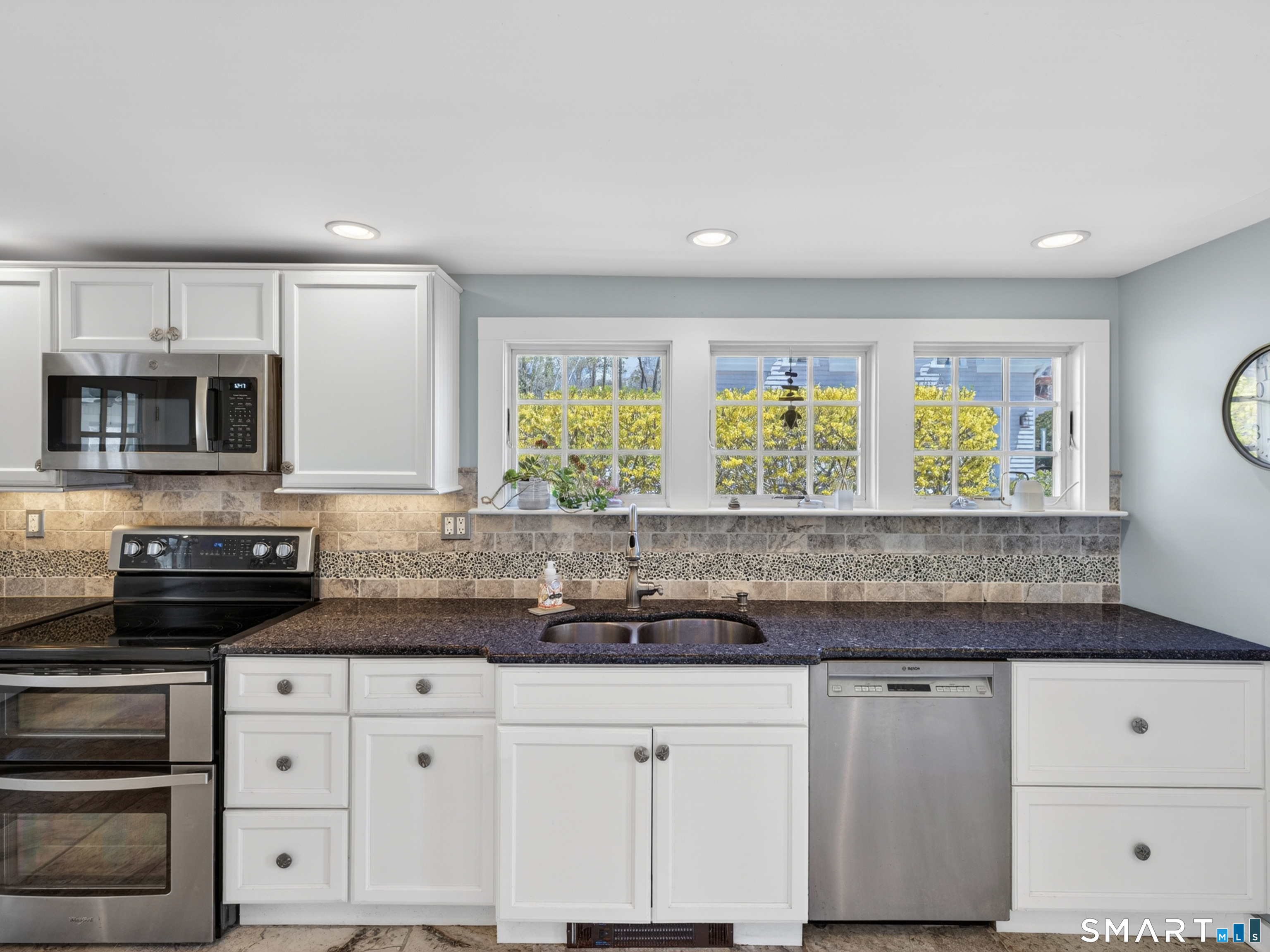 68 Groveway Clinton CT 06413