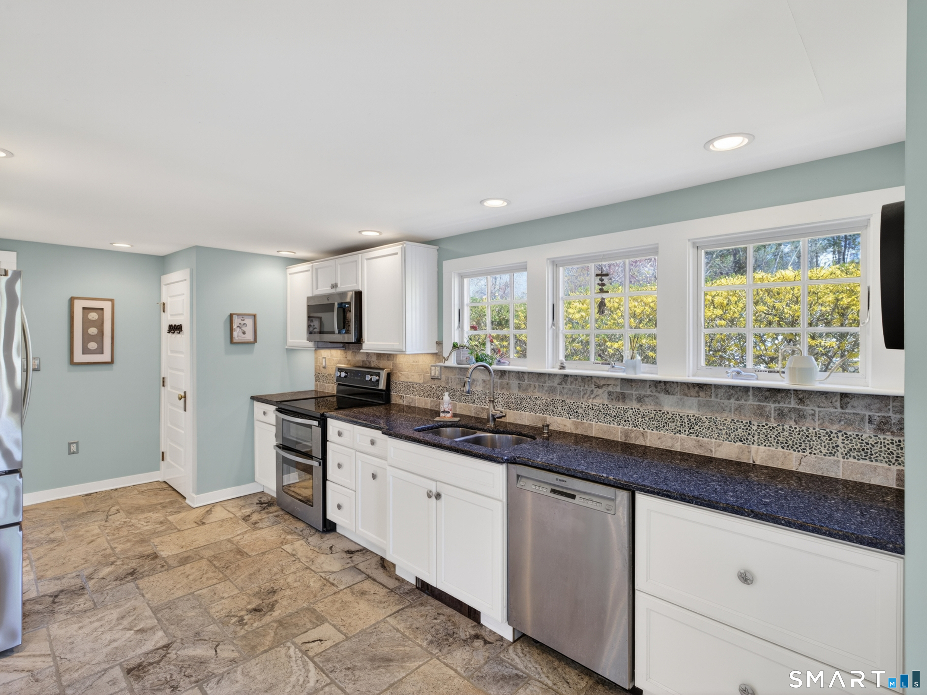 68 Groveway Clinton CT 06413