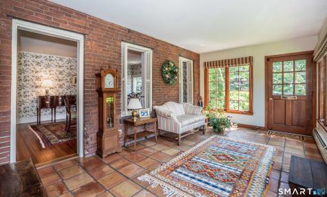 154 Steele Road West Hartford CT 06119