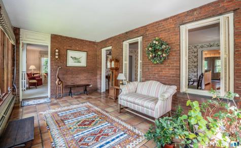 154 Steele Road West Hartford CT 06119