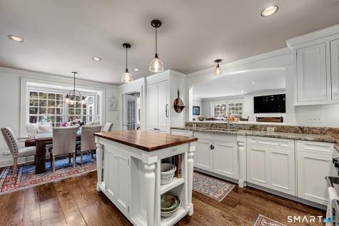 46 Grassy Hill Road Woodbury CT 06798