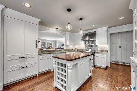 46 Grassy Hill Road Woodbury CT 06798