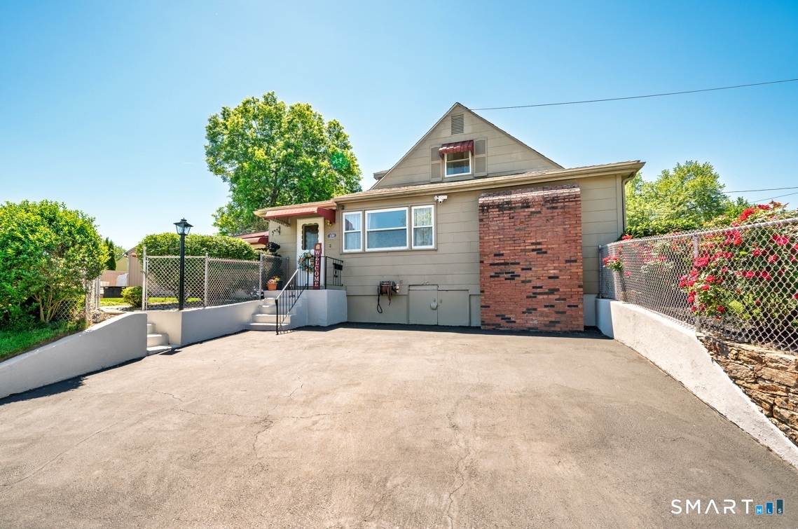 100 Bedford Avenue East Hartford CT 06118