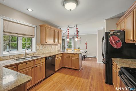 75 Heather Glen Lane Groton CT 06355