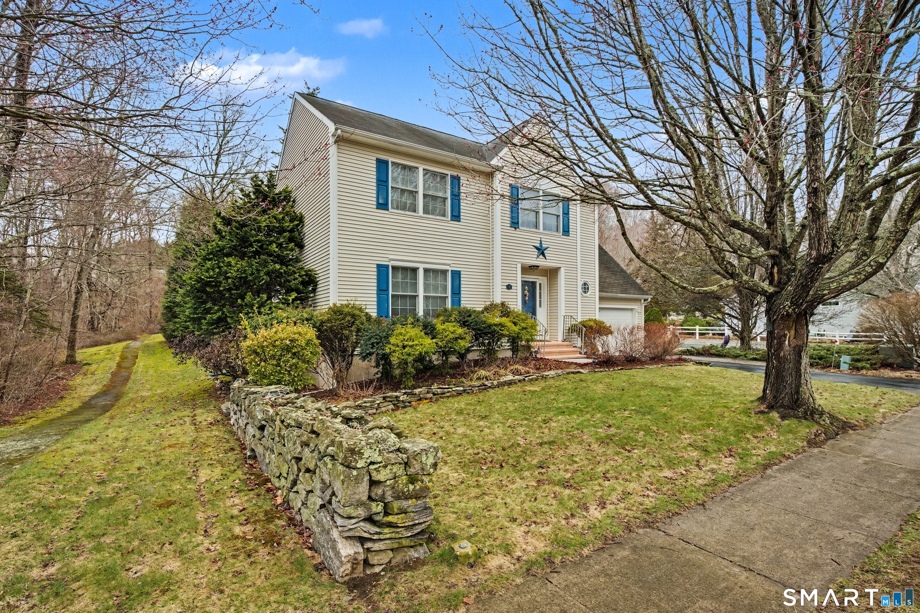 75 Heather Glen Lane Groton CT 06355