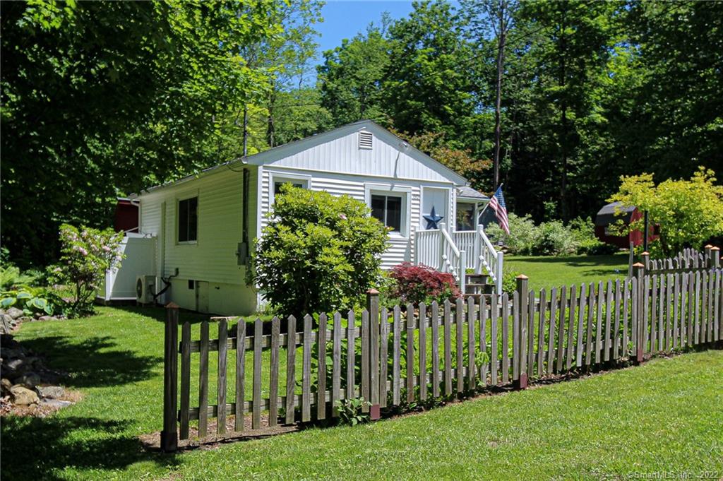 60 Davis Road New Hartford CT 06057