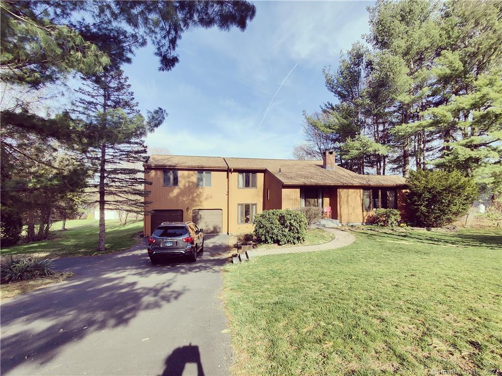 8 Farmview Lane Granby CT 06035