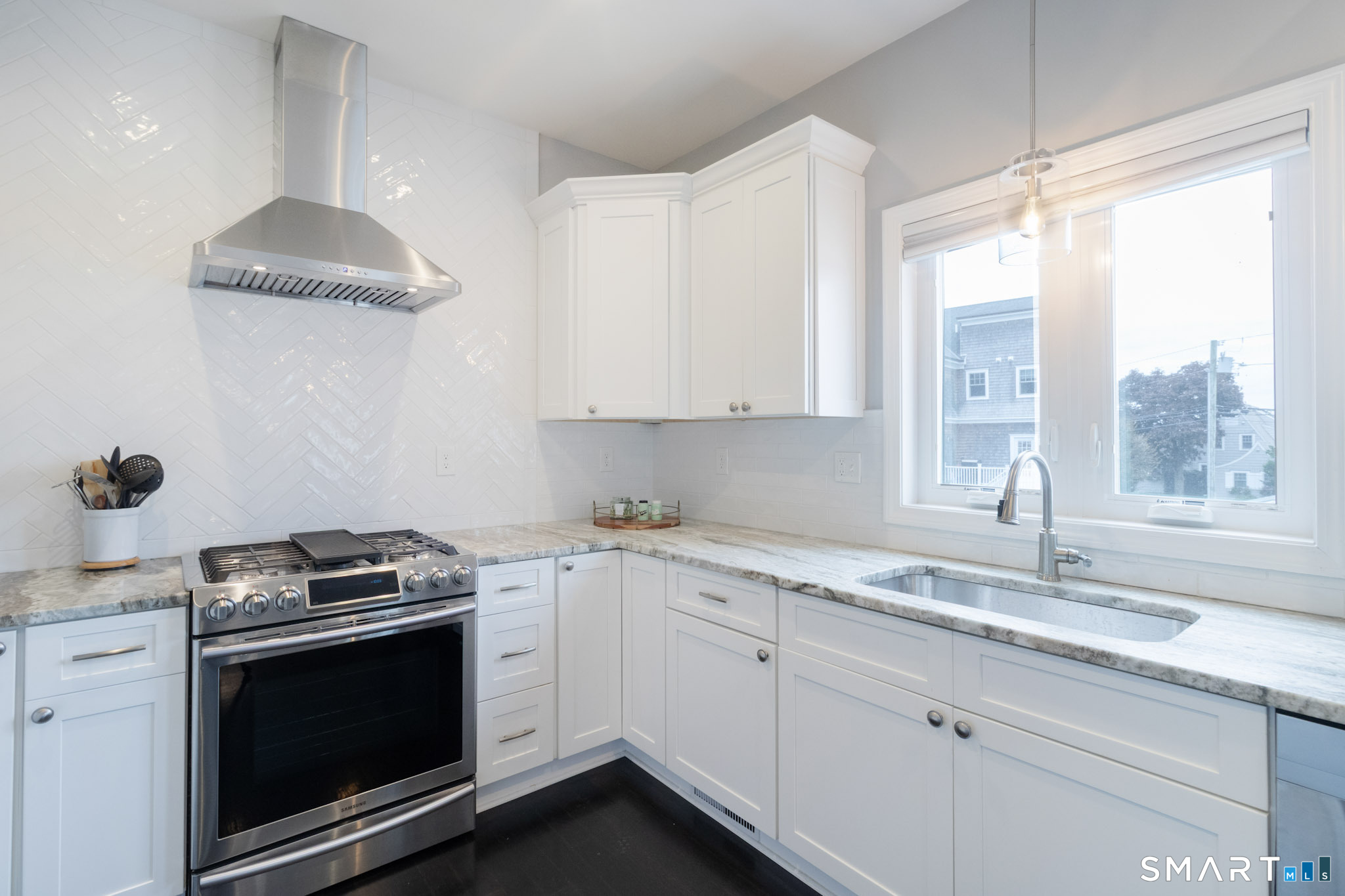 931 East Broadway Milford CT 06460