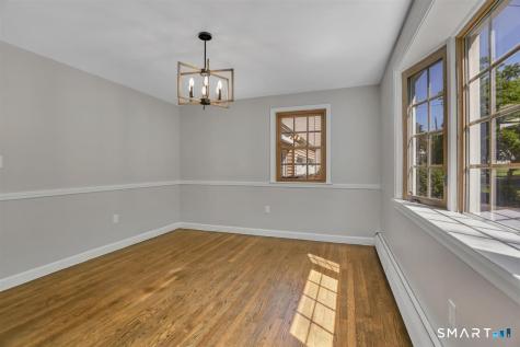 31 Piper Lane East Hartford CT 06118