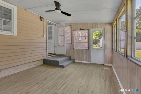 31 Piper Lane East Hartford CT 06118