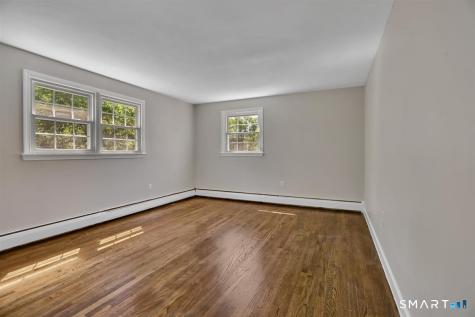 31 Piper Lane East Hartford CT 06118