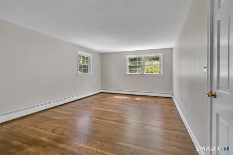 31 Piper Lane East Hartford CT 06118