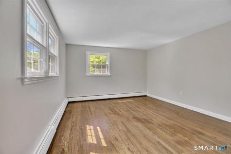 31 Piper Lane East Hartford CT 06118