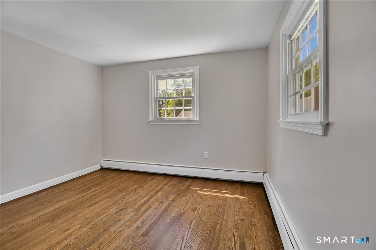 31 Piper Lane East Hartford CT 06118