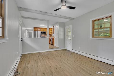 31 Piper Lane East Hartford CT 06118