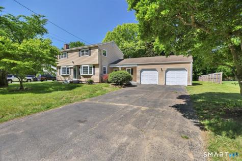 31 Piper Lane East Hartford CT 06118