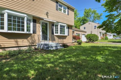 31 Piper Lane East Hartford CT 06118