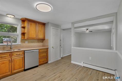 31 Piper Lane East Hartford CT 06118