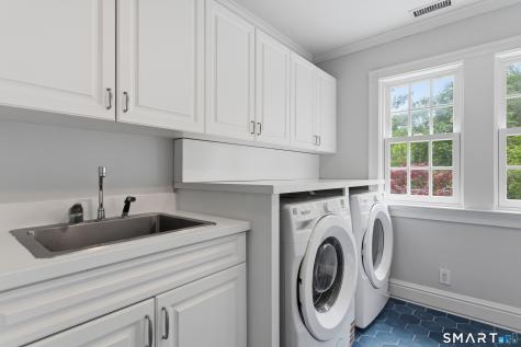 125 West Road New Canaan CT 06840