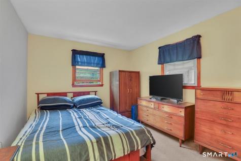 95 Manor Road Southington CT 06479