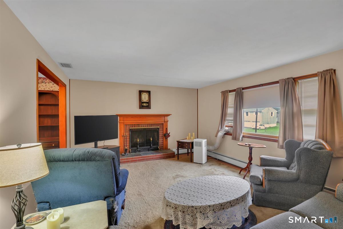 95 Manor Road Southington CT 06479